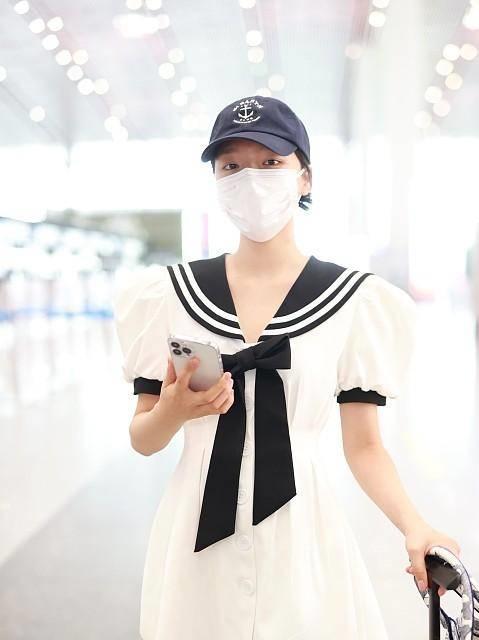 服装的穿搭要点新利娱乐泡泡袖(图3)
