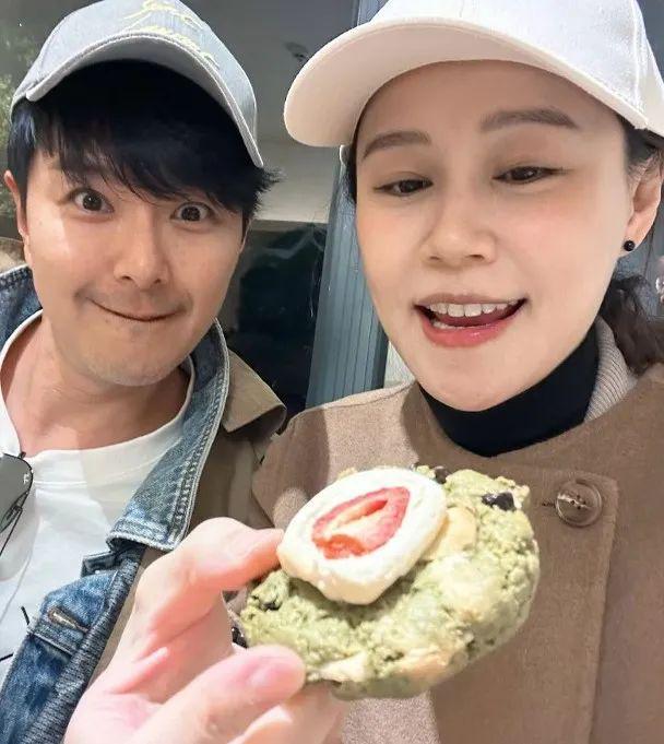 萃雯参加《浪姐2025》意外曝光倦容TVB花旦黄翠如大肚任吃美食视后邓(图3)